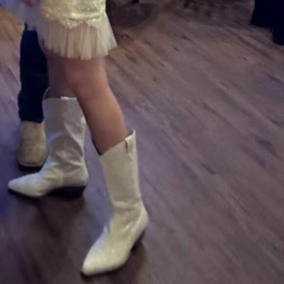 Betsey Johnson Dallas Ivory Boots - Pearl - Picture 2 of 5